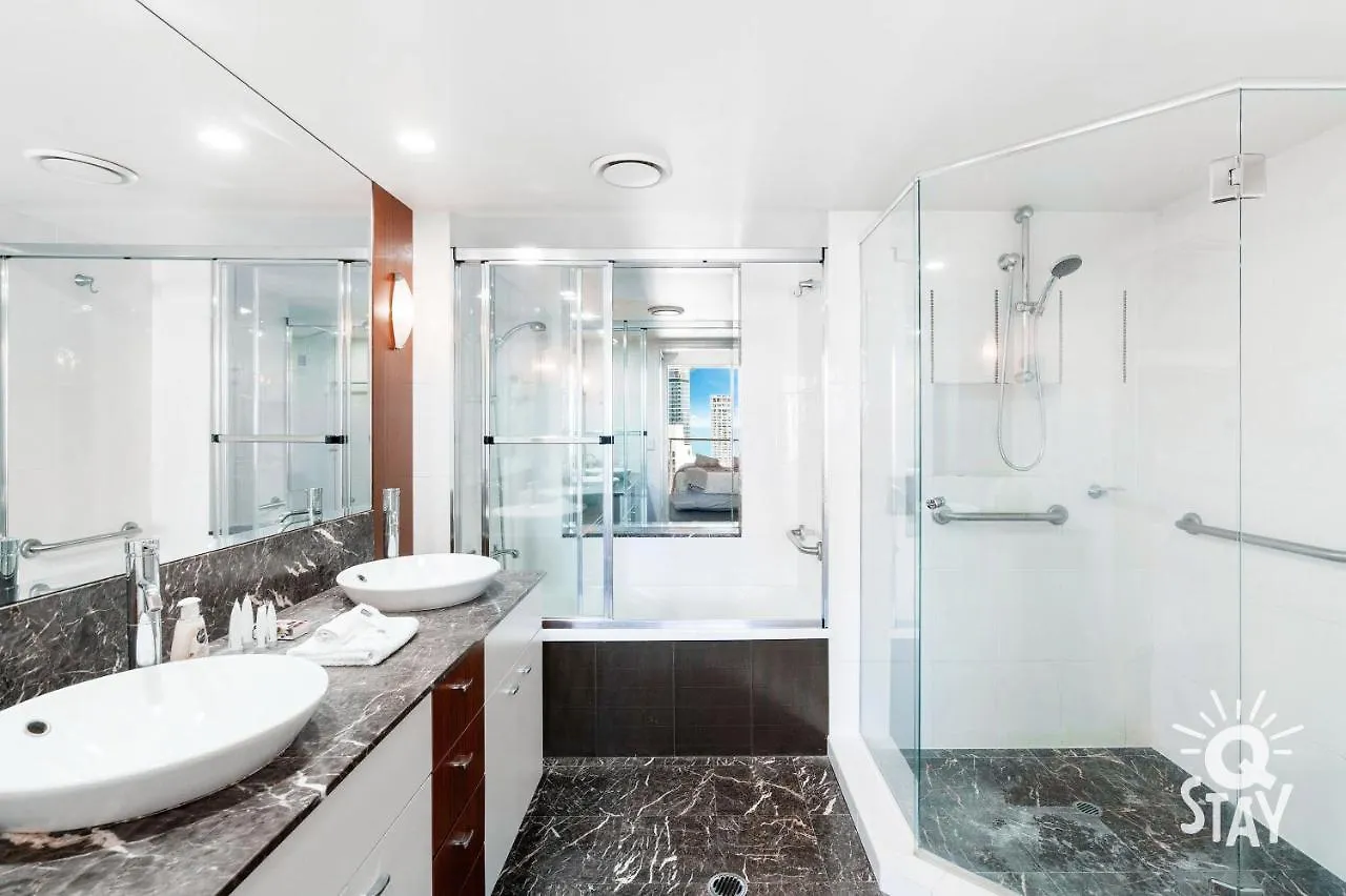 Chevron Renaissance - 3 Bedroom Apartments - Q Stay Gold Coast Australia