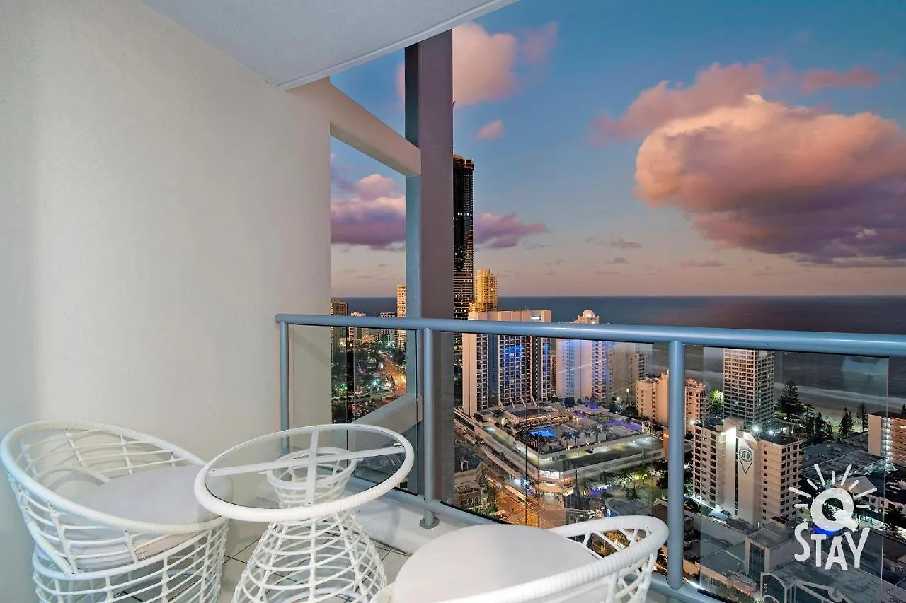 Chevron Renaissance - 3 Bedroom Apartments - Q Stay Gold Coast