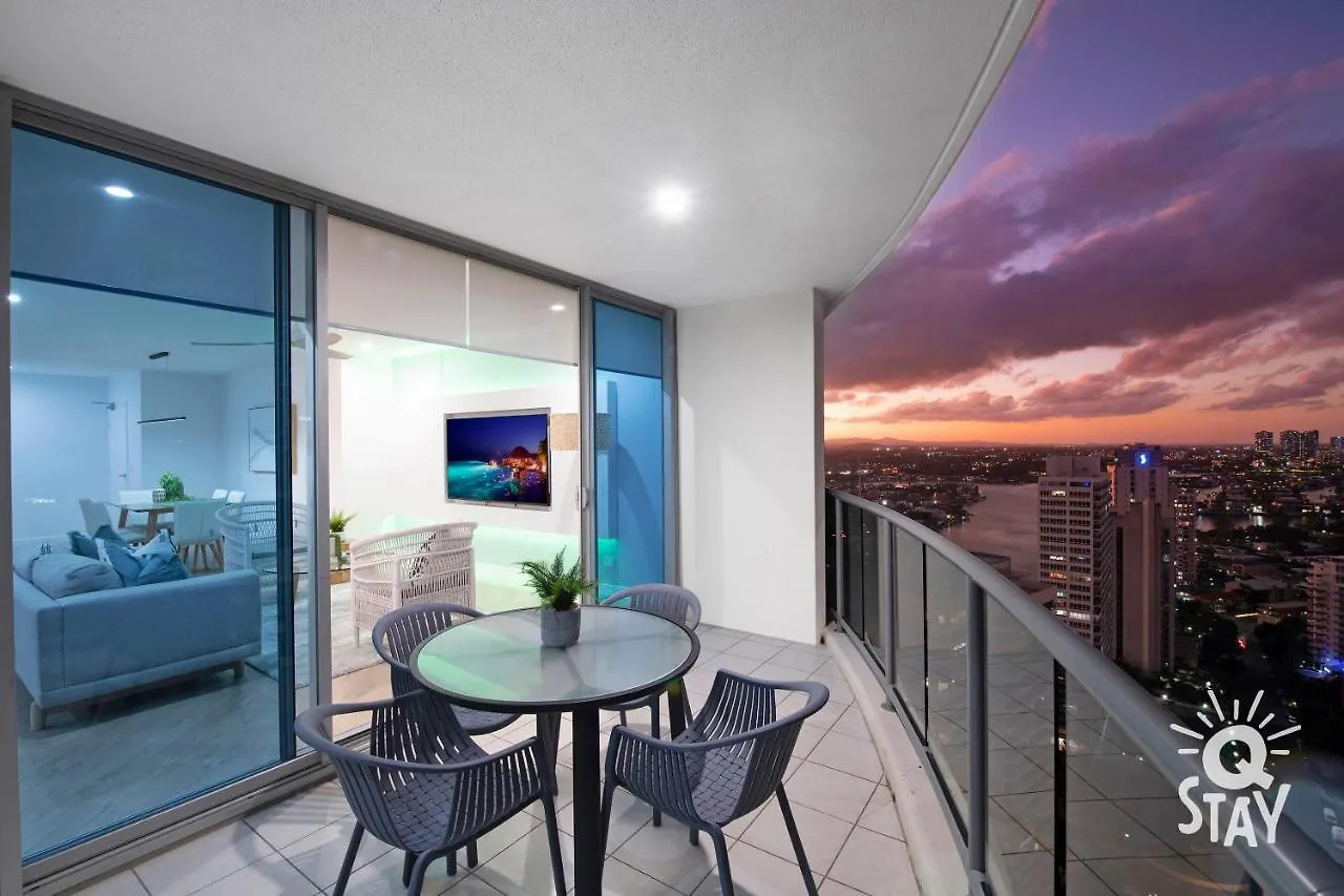 Chevron Renaissance - 3 Bedroom Apartments - Q Stay Gold Coast