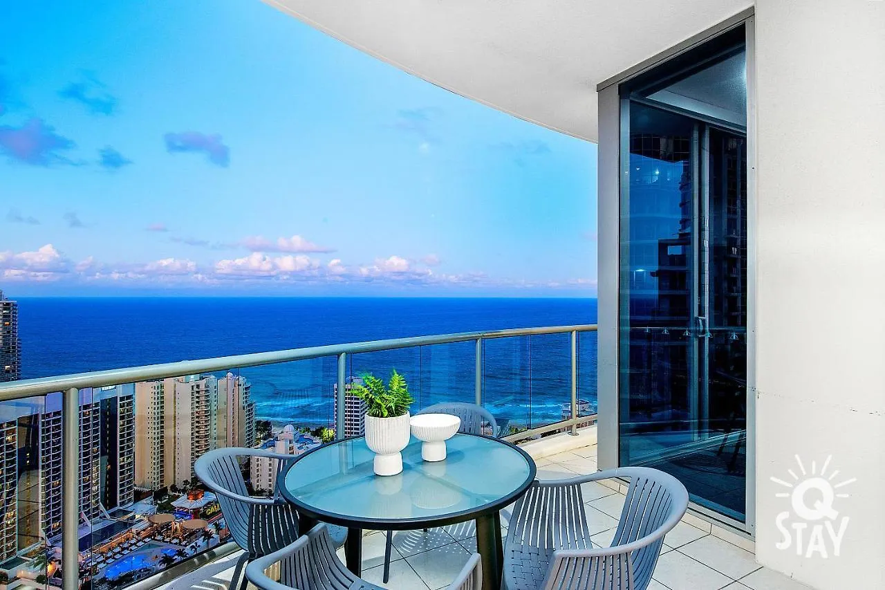 Chevron Renaissance - 3 Bedroom Apartments - Q Stay Gold Coast