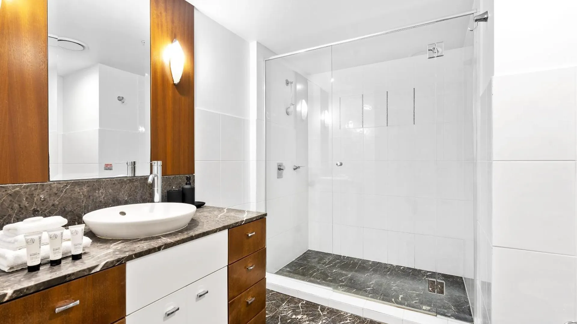 Chevron Renaissance - 3 Bedroom Apartments - Q Stay Gold Coast Australia