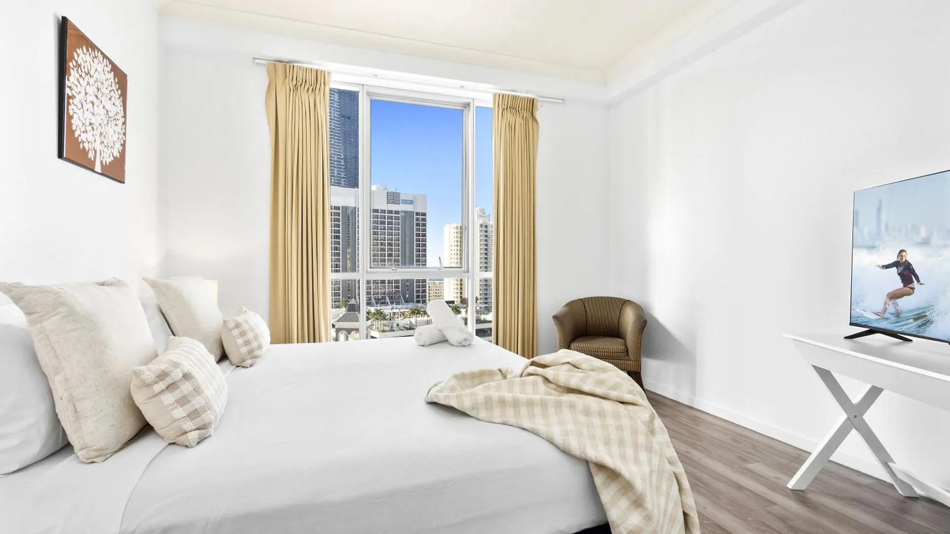 Chevron Renaissance - 3 Bedroom Apartments - Q Stay Gold Coast Australia